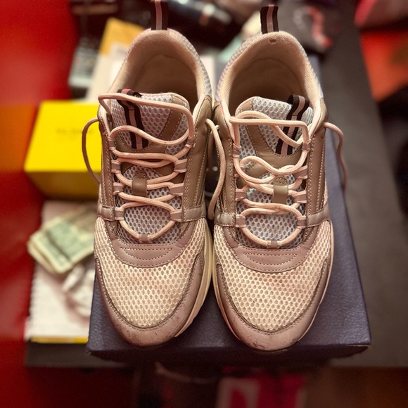 Dior white and blue Sneakers Modern Low-Top Design - Picture 5 of 8